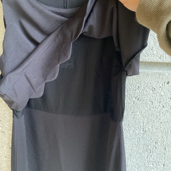 🆕 ONLY Scalloped Body Con Dress - Picture 5 of 10